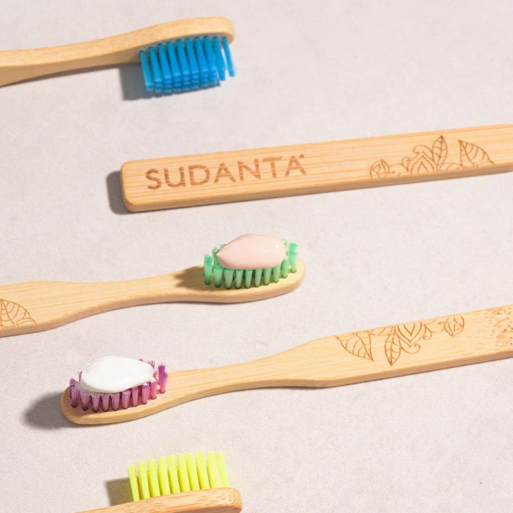 Cepillo de dientes Bamboo Medio Adultas/os x 1u - Sudanta Sri Sri 
